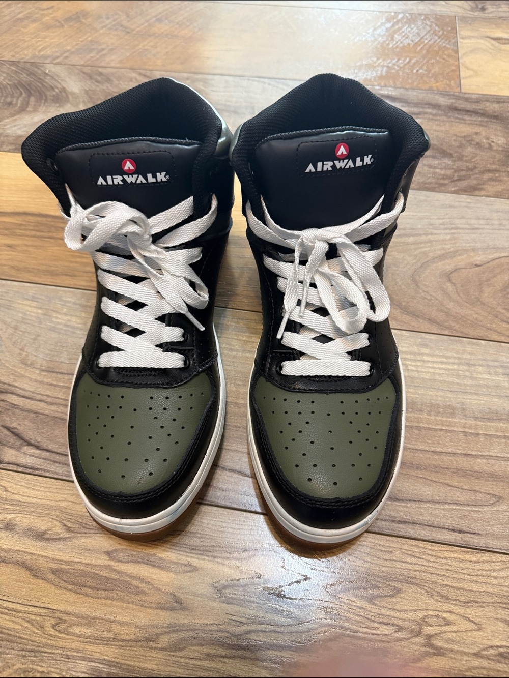 Airwalk Men's High-Top Sneakers in Black and Olive